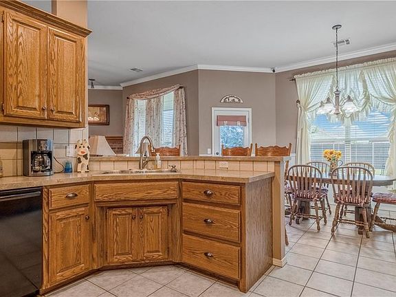 4th image of 13924 Korbyn Dr