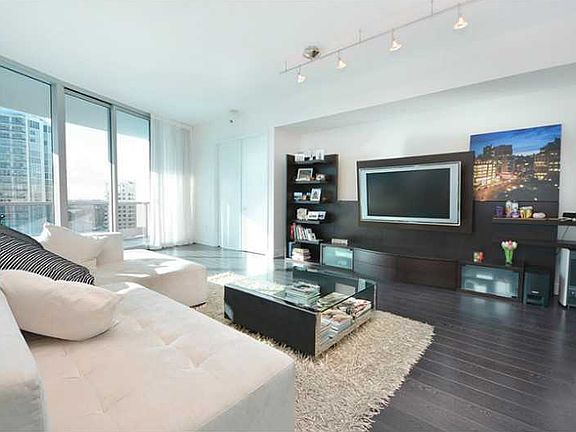 5th image of 5959 Collins Ave APT 1401
