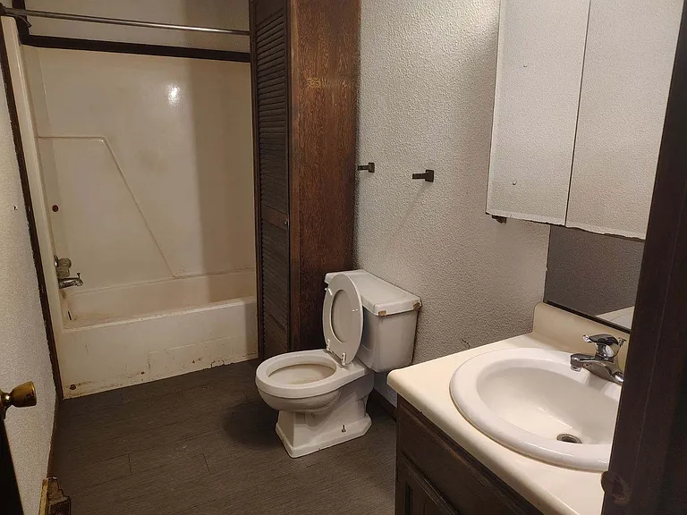 103 Maple St #4 — Photo 5