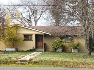 10 Gladys St, Hayfork, CA 96041