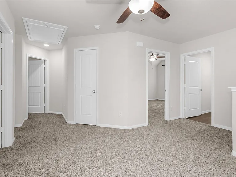 17423 Desmond St — Photo 14