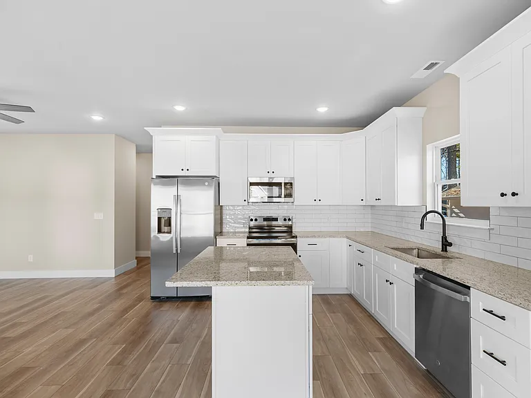 1221 Parkstone Dr NW — Photo 9