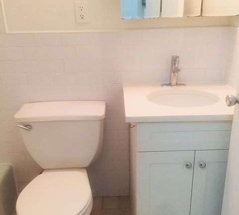 5th image of 165 E 89th St APT H