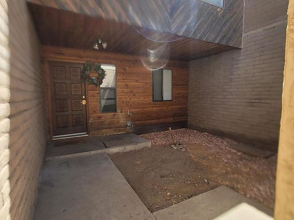 4th image of 1042 E Navajo St #C