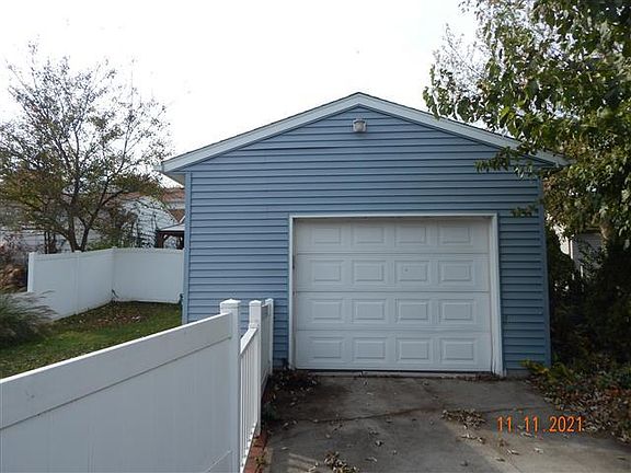 3rd image of 1856 14th St