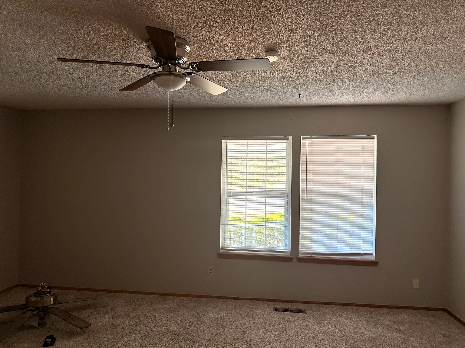 3 bed, 1814 sqft, $2,200 — Photo 3
