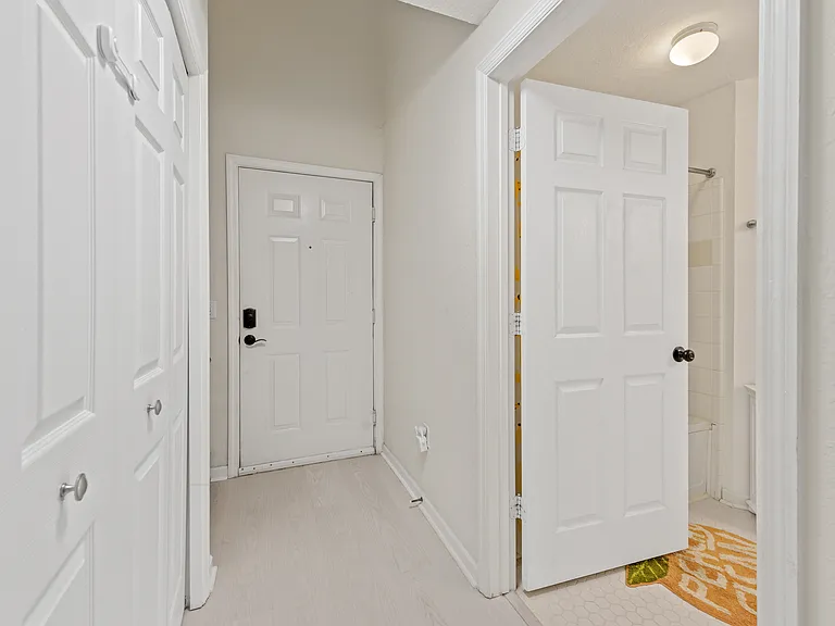 2801 Chancellorsville Dr #334 — Photo 35