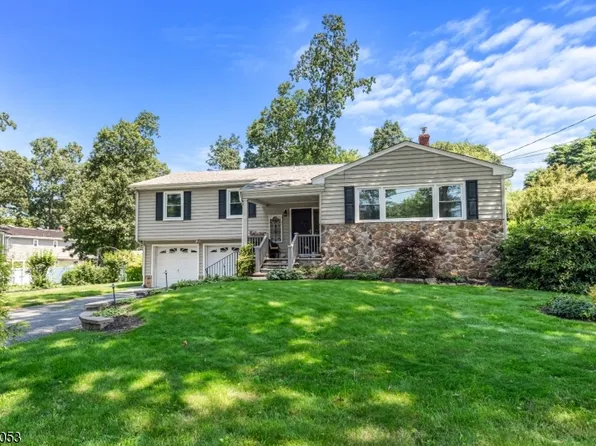 8 Evergreen Ln, Randolph Twp., NJ 07869
