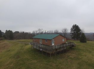 593 Paw Paw Ln, Glen Dale, WV 26038