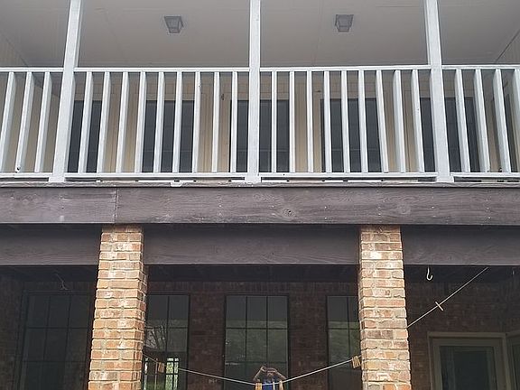 5th image of 1206 Sycamore Dr