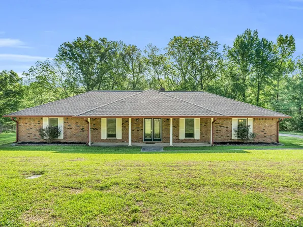 1194 Bob White Dr, Starkville, MS 39759