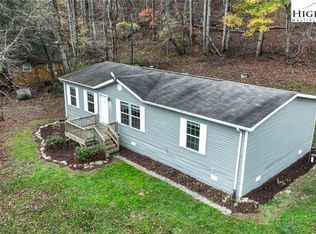 353 Elk Ln, Deep Gap, NC 28618