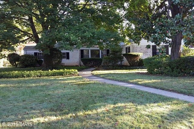 2nd image of 5713 Ridgefield Rd
