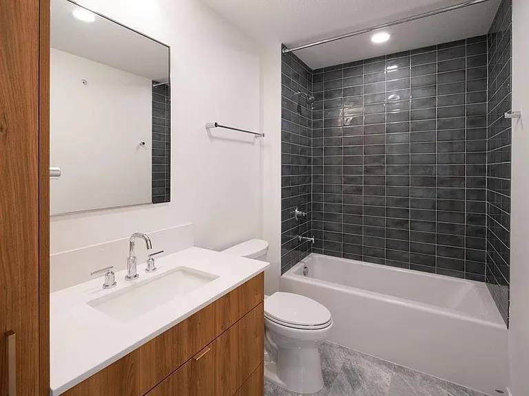 1 West Dr #10 — Photo 10