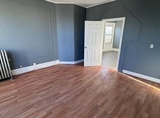 261 S 8th St FLOOR 3, Newark, NJ 07103