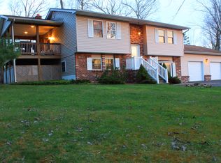 35 Blackfoot St, Craigsville, WV 26205