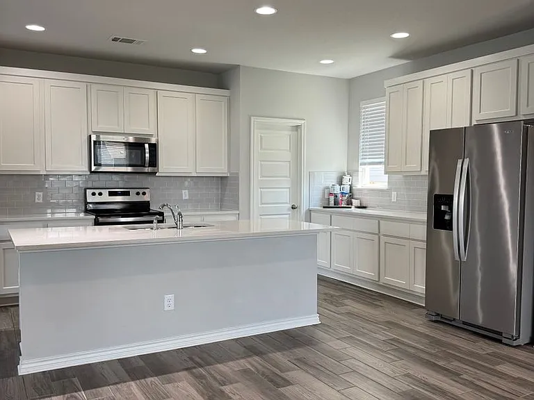 332 McLintock Rd — Photo 13