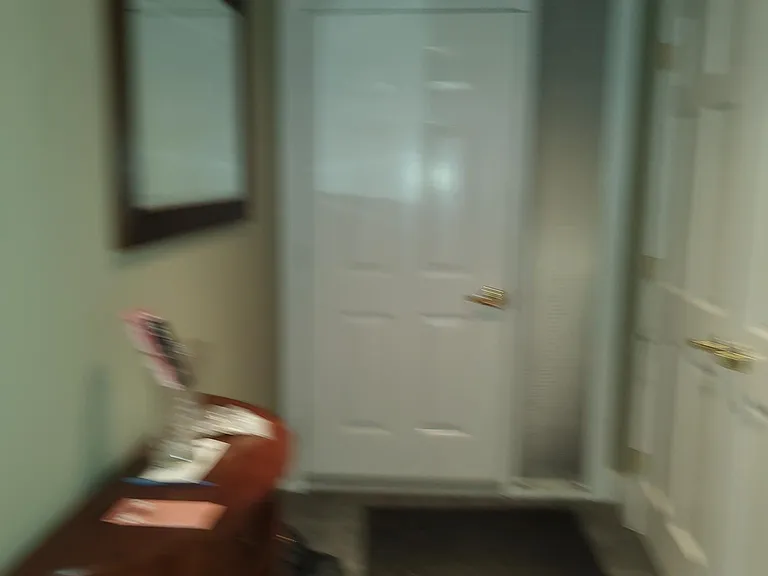 40 College St — Photo 11