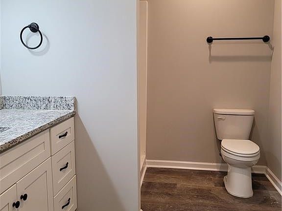 4th image of 624 19th St