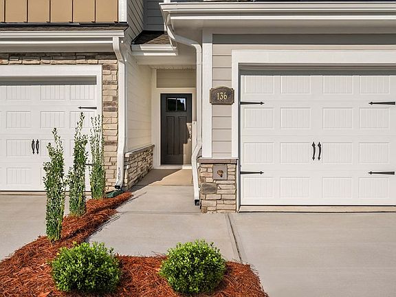 The Mecklenburg II - Front Entrance