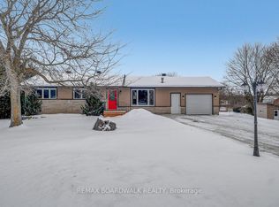 1949 Stittsville Main St #1, Ottawa, ON K2S1B8