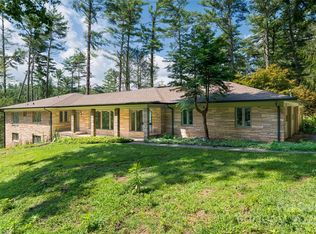 426 Vanderbilt Rd, Asheville, NC 28803