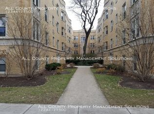 831 Forest Ave APT 1E, Evanston, IL 60202