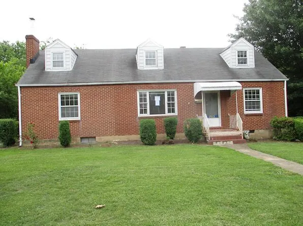 2523 Vancouver Dr NW, Roanoke, VA 24012