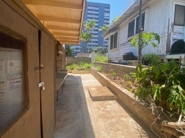 honolulu-hawaii-82426513 picture