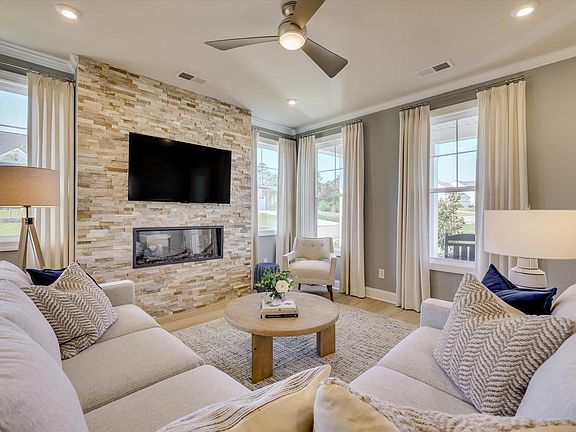 5th image of 418 Minim Way