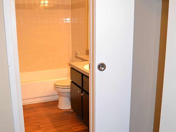 5th image of 311 Club Pkwy
