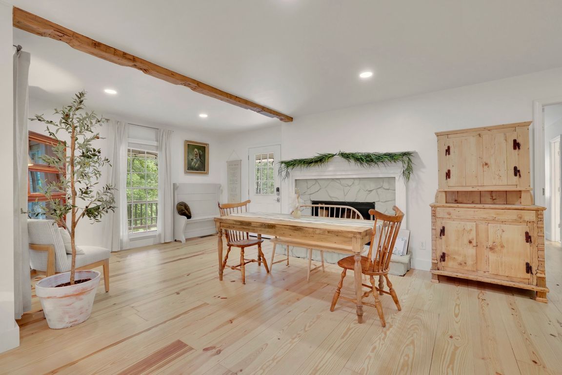 next background image