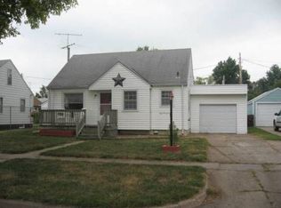 1029 E 9th St, Fremont, NE 68025