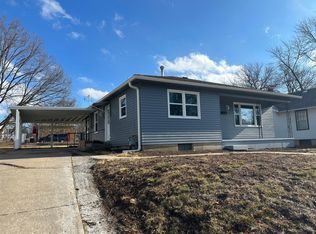 658 S Jefferson Ave, Marshall, MO 65340