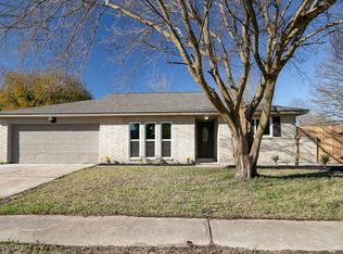 8827 Oakhaven Rd, La Porte, TX 77571