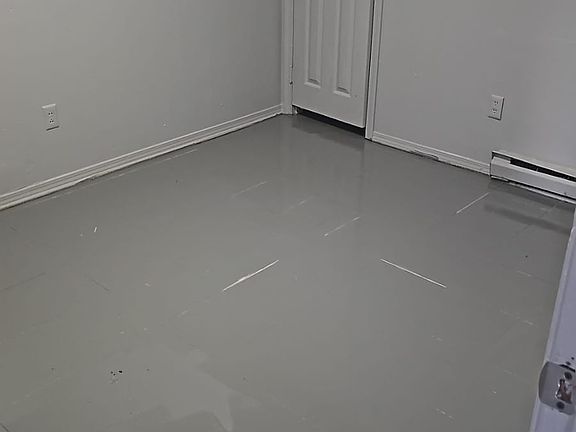 2nd image of 26 Lexington Ave