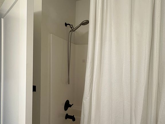 4th image of 7006 SE Duke St Unit A