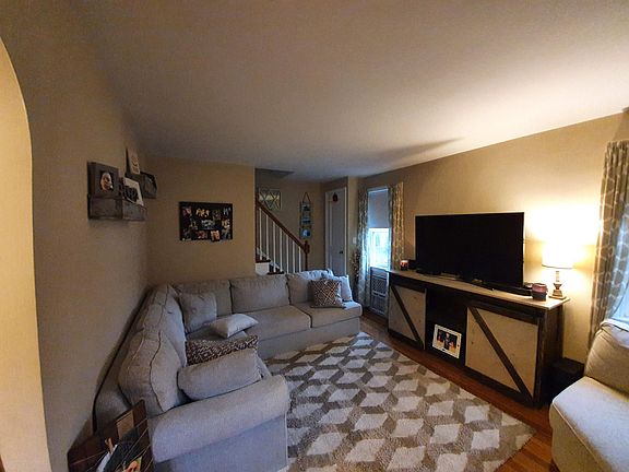 2nd image of 502 Winston Ave