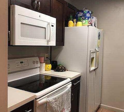 3rd image of 9944 Twin Lakes Dr #34