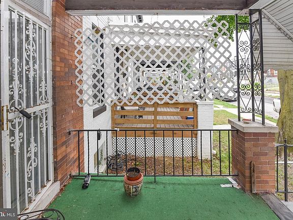 3rd image of 717 Linnard St