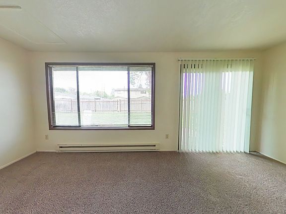 2nd image of 2541 NW Grant Ave #0