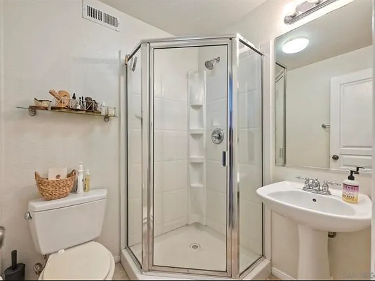 767 Hatfield Dr — Photo 10