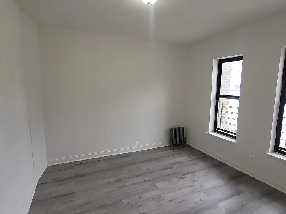 1575 Grand Concourse #1AA