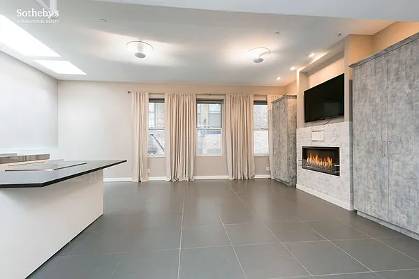 Rented by Sotheby's International Realty | media 15