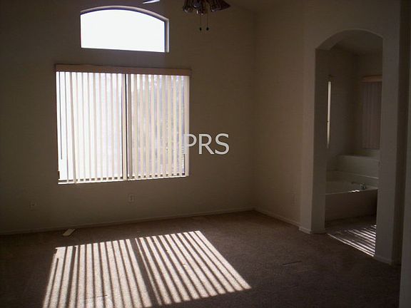 4th image of 3833 W Park Ave