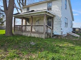 224 E State St, Washburn, IL 61570