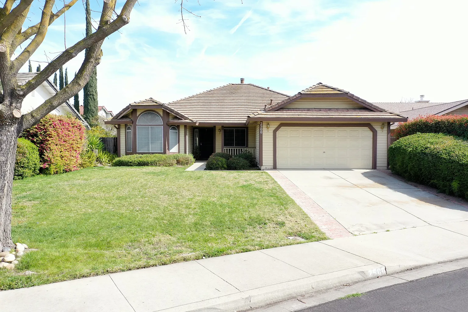2500 Orchard Park Way photo 1
