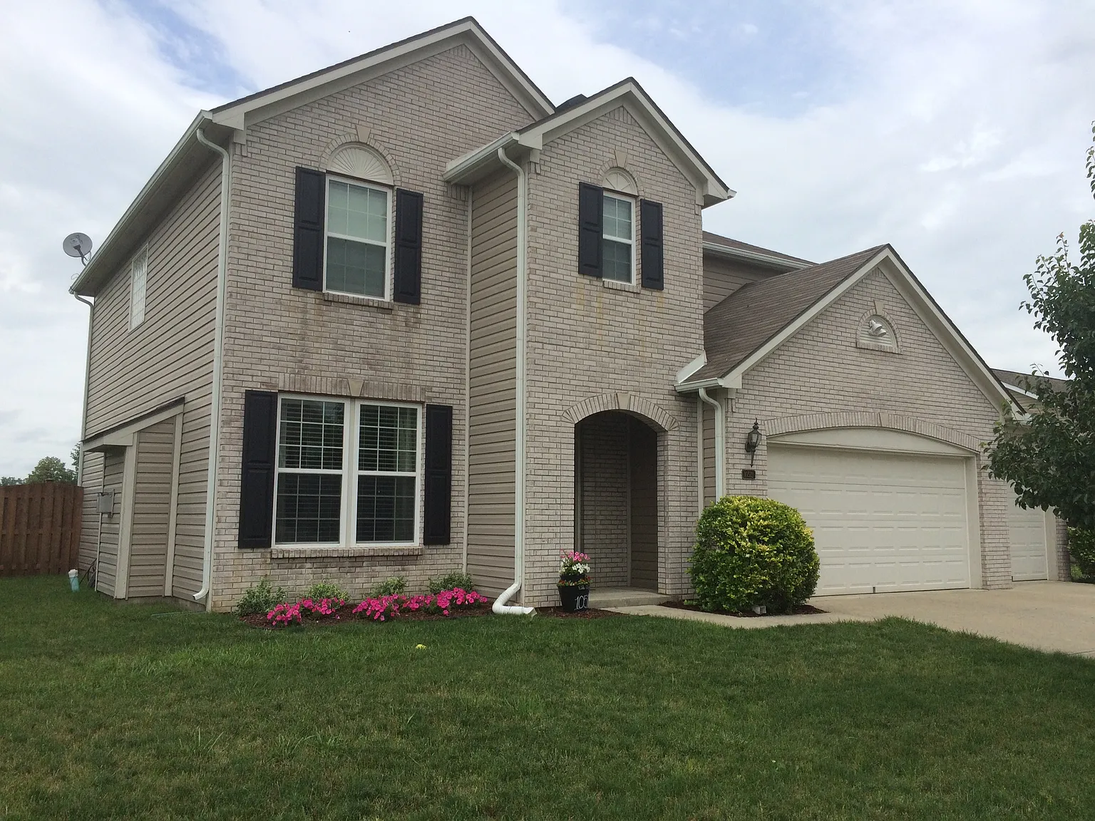 10512 Deercrest Ln photo 1
