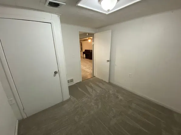 10331 Oakwood Dr, Roscommon, MI 48653