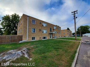 804 N Winsor St APT 4, Mitchell, SD 57301